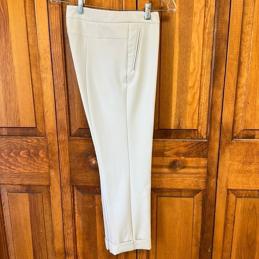 Adrianna Papell Light Grey Slim Leg Rolled Hem Dressed Pants Size 4 NWOT